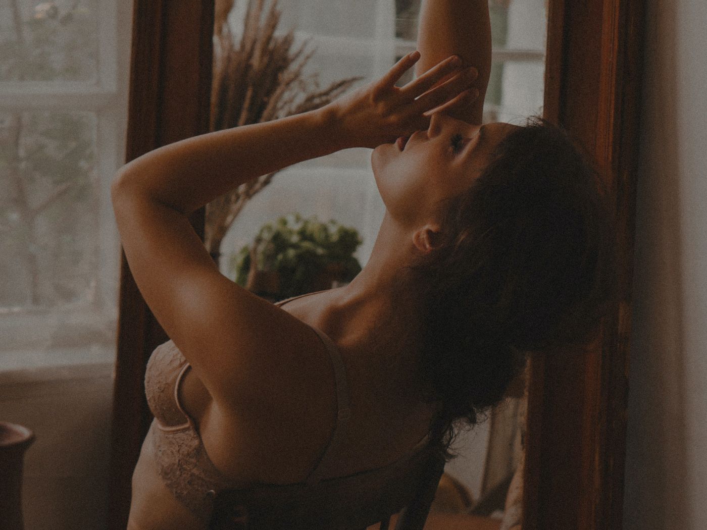 Push-Up Bras VS Normal: Magic Bra that Makes Your Breast Get a Sexy Cu